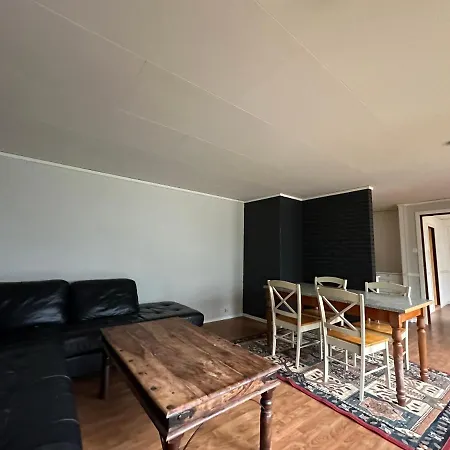 Apartment Leilighet Naert Sentrum Stryn