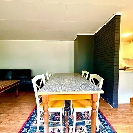 Apartment Leilighet Naert Sentrum Stryn