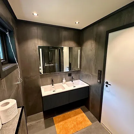 Leilighet Naert Sentrum Apartment *