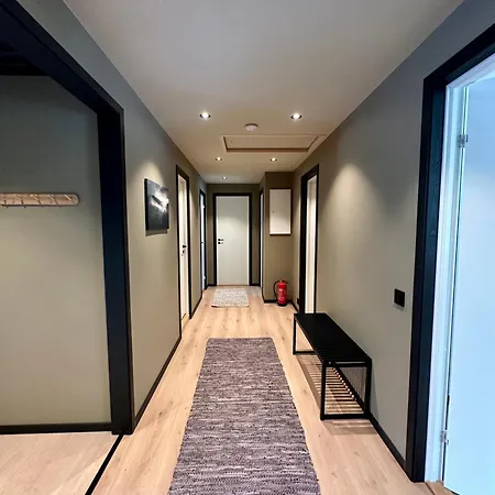 Apartment Leilighet Naert Sentrum